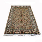 Exclusive Ivory Medallion Flowers Lovely Area Rug Hand Knotted Wool Silk Carpet (6 X 4)'