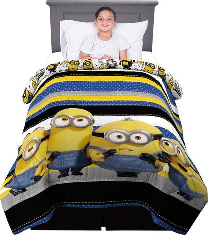 Minions The Rise of Gru (72 x 86)" Bedding Super Soft Microfiber Twin/Full Reversible Comforter for Kids