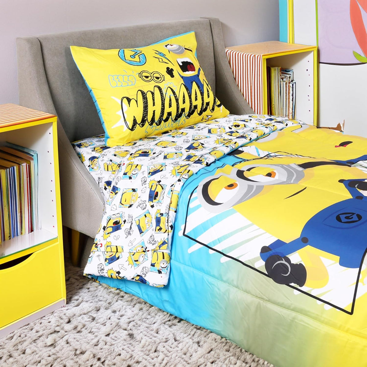 Minions 4 Pcs Twin Bedding Sheet Set with Reversible Comforter for Kids