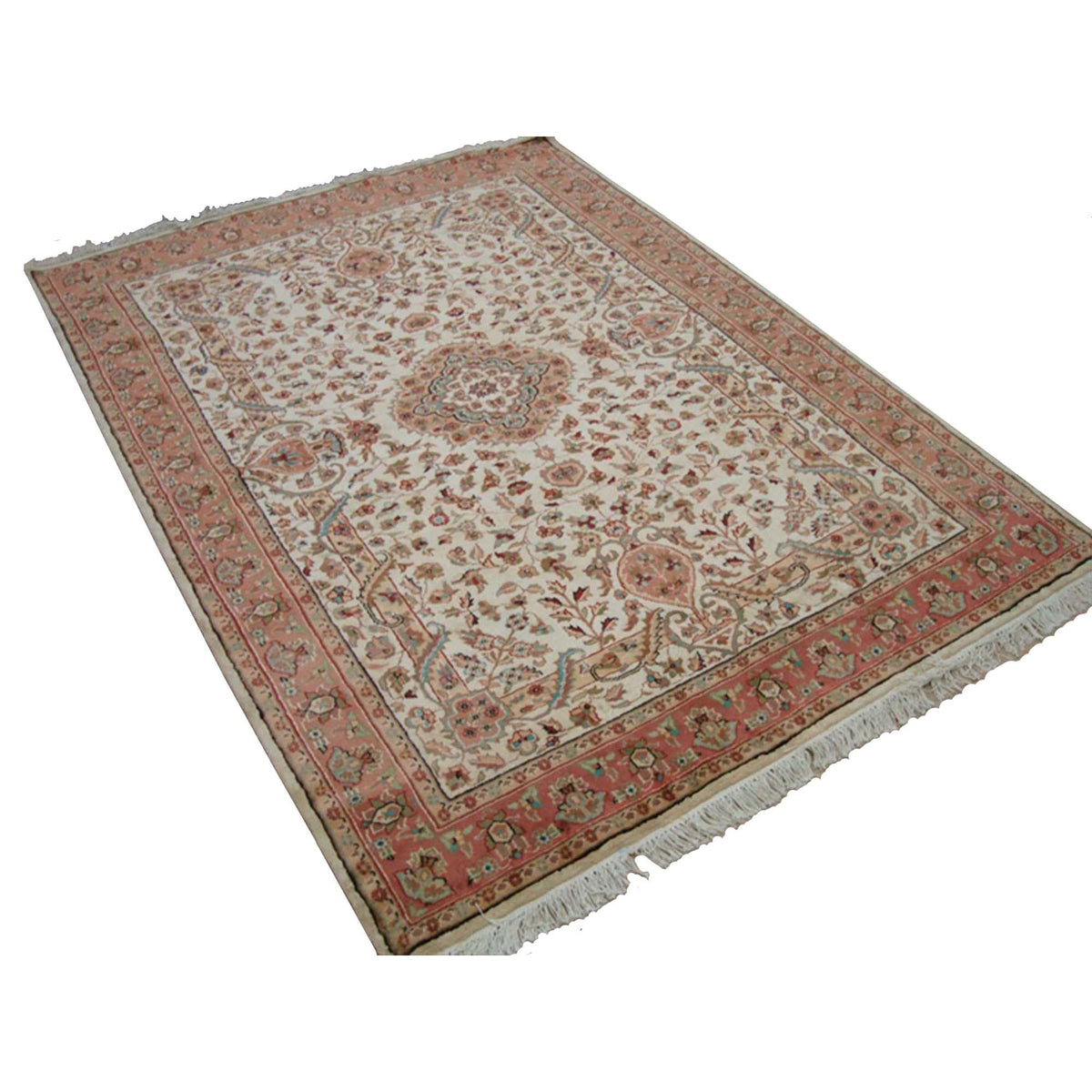 Wow Ivory Medallion Vaas Rectangle Area Rug Hand Knotted Wool Silk Carpet (8 x 6)'
