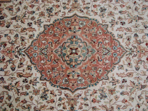 Awesome Aina Medallion Floral Oriental Area Rug Hand Knotted Wool Silk Carpet (9 x 6)'