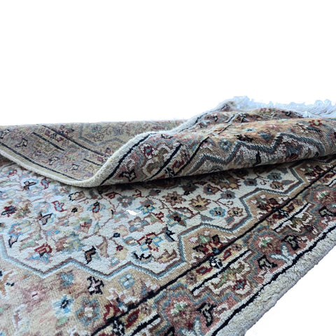 Al Ahmedani Linen Floral Medallion Rectangle Area Rug Hand Knotted Wonderful Design Wool Silk Home Decor Indoor Carpet (3.1 x 2.1)'