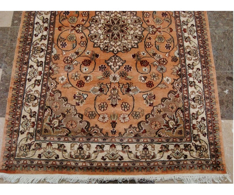 Awesome Floral Medallion Hand Knotted Oriental Area Rug Wool Silk Carpet (6 x 4)' by AHMEDAN