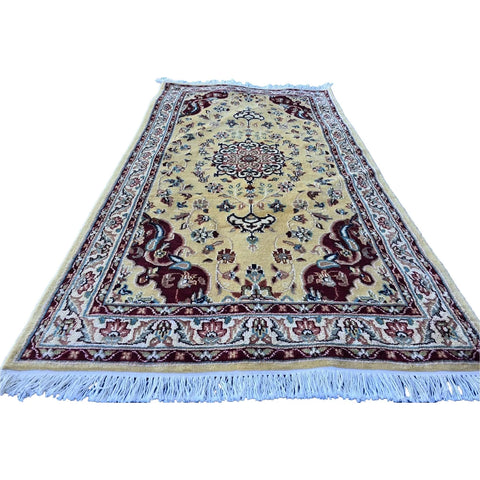 Area Rug Cream Floral Medallion Indoor Hand Knotted Wool Silk Carpet (5.3x3.1)'