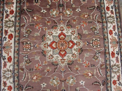Awesome Floral Medallion Rectangle Area Rug Hand Knotted Wool Silk Carpet (6 x 4)'