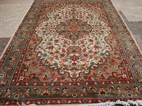 Awesome Gultarash Medallion Rectangle Area Rugs Wool Silk Hand Knotted Carpet (6 x 4)'