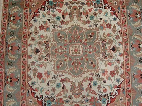 Ivory Medallion Flowers Exclusive Hand Knotted Home Decor Area Rug Wool Silk Carpet (6 x 4)'