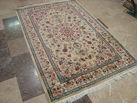 Beige Ivory Lovely Medallion Flower Area Rug Hand Knotted Wool Silk Carpet (6 X 4)'