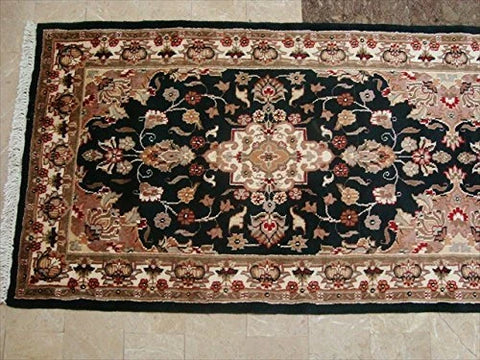 Exclusive Hot Black Floral Kashan Soft Hand Knotted Hall Way Runner Rug (10.1 x 2.7)'