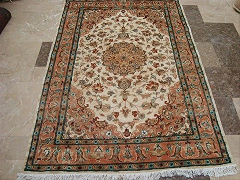 Exclusive Muted kashan Ivory Flower Medallion Area Rug Hand Knotted Wool Silk Carpet (6 x 4)'