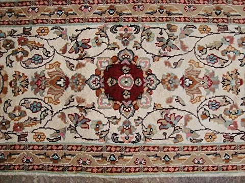 Love Ivory Floral Medallion Hand Knotted Runner Rug Wool Silk Carpet (6 x 2)'