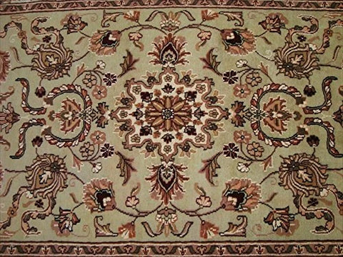 Light Green Ivory Touch Fine Area Rug Hand Knotted Silk Wool Carpet (6 x 4)'