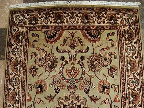 Light Green Ivory Touch Fine Area Rug Hand Knotted Silk Wool Carpet (6 x 4)'