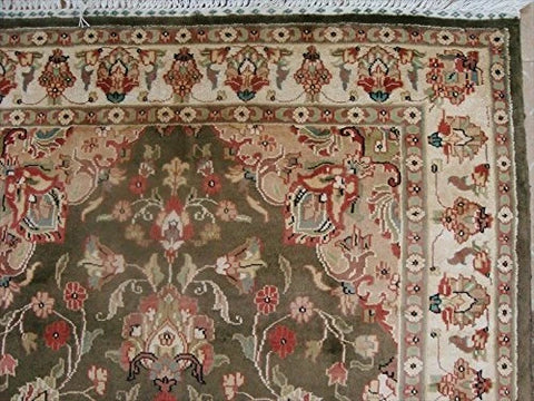 Exclusive Medallion Floral Green Hand Knotted Rectangle Area Rug (4 x 6)'
