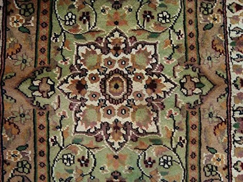 AHMEDANI Green Ivory Touch Excellent Designed Rectangle Area Rugs Hand Knotted Wool Silk Carpet (4 x 2.6)'