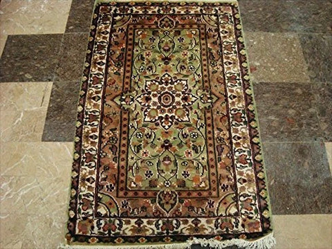 AHMEDANI Green Ivory Touch Excellent Designed Rectangle Area Rugs Hand Knotted Wool Silk Carpet (4 x 2.6)'