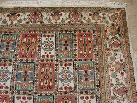 Bakhtiari Floral Blocks Rectangle Area Rug Hand Knotted Wool Silk Carpet (12.5 x 9.1)'