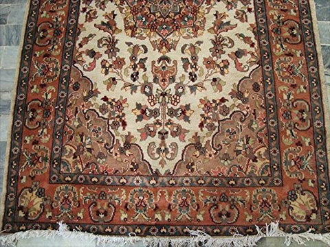 Guleaina Flowral Classic Designed Area Rug Hand Knotted Wool Silk Carpet (6 x 4)'