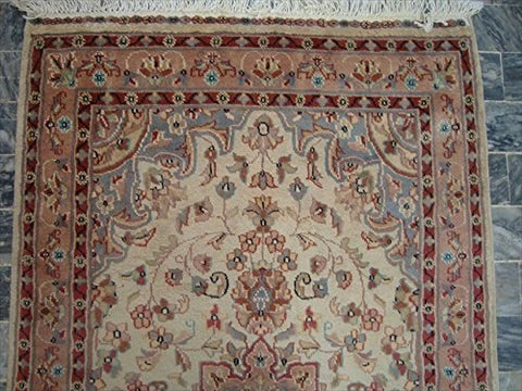 AHMEDANI Rectangle Area Rug Ivory Medallion Floral Hand Knotted Wool Silk Carpet (5 x 3)'