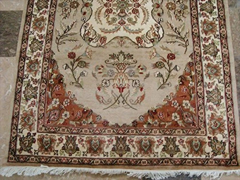 Awesome Ivory Medallion Flowers Rectangle Area Rug Hand Knotted Wool Silk Carpet (6 x 4)'