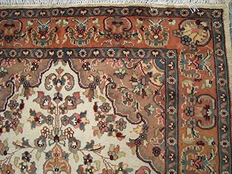Guleaina Flowral Classic Designed Area Rug Hand Knotted Wool Silk Carpet (6 x 4)'