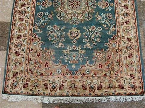 Exclusive Flower Ivory Touch Lovely Rectangle Area Rug Hand Knotted Wool Silk Carpet (6 X 4)'