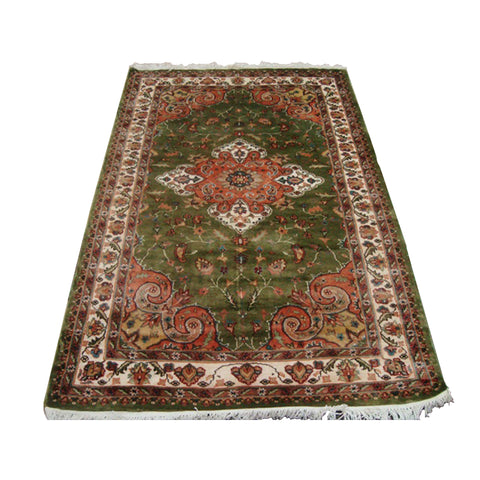 Lovely Olive Green Medallion Rectangle Area Rug Hand Knotted Wool Silk Carpet (6 X 4)'