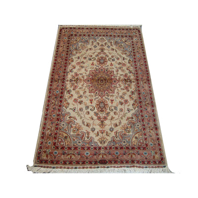 AHMEDANI Rectangle Area Rug Ivory Medallion Floral Hand Knotted Wool Silk Carpet (5 x 3)'