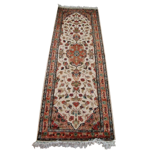 Ivory Floral Medallion Designed Wool Silk Carpet Hand Knotted Indoor Runner Rug (6 x 2)'
