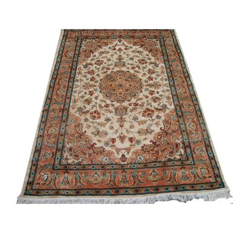 Exclusive Muted kashan Ivory Flower Medallion Area Rug Hand Knotted Wool Silk Carpet (6 x 4)'